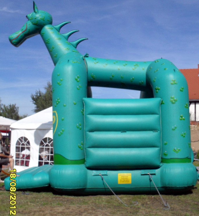 Hüpfburg Drache